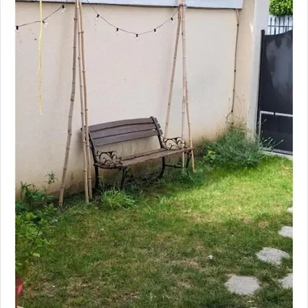 Chez Lucile Bed & Breakfast *